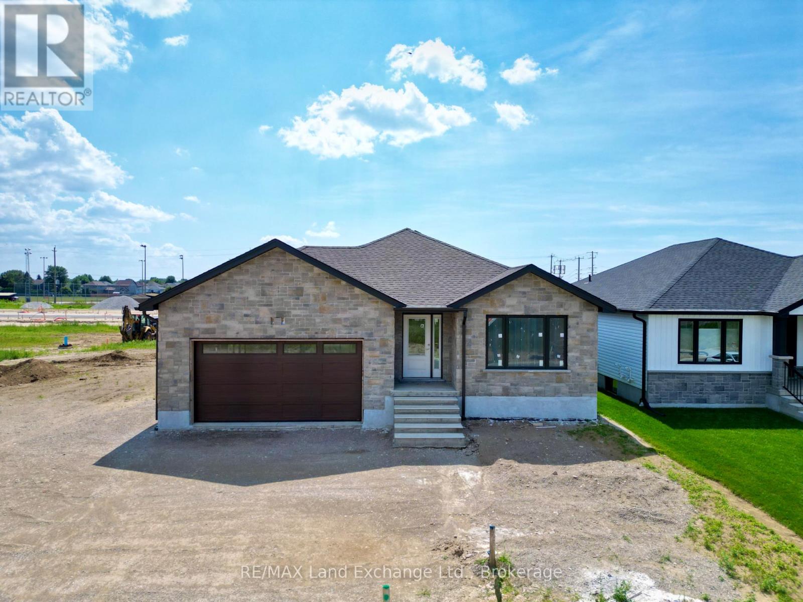 426 Northport Dr, Saugeen Shores, ON N0H 2C8