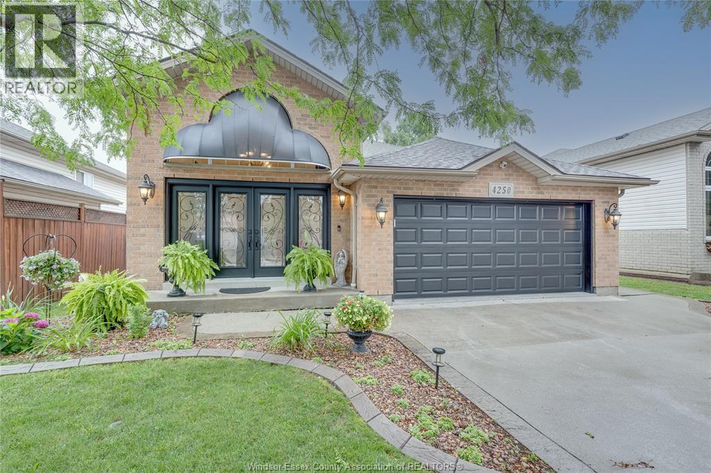 4250 Canberra, Windsor, ON N9G 3E8