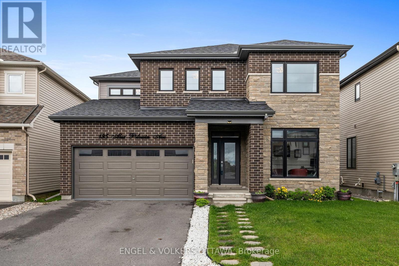 195 Alex Polowin Ave, Ottawa, ON K2J 6E8