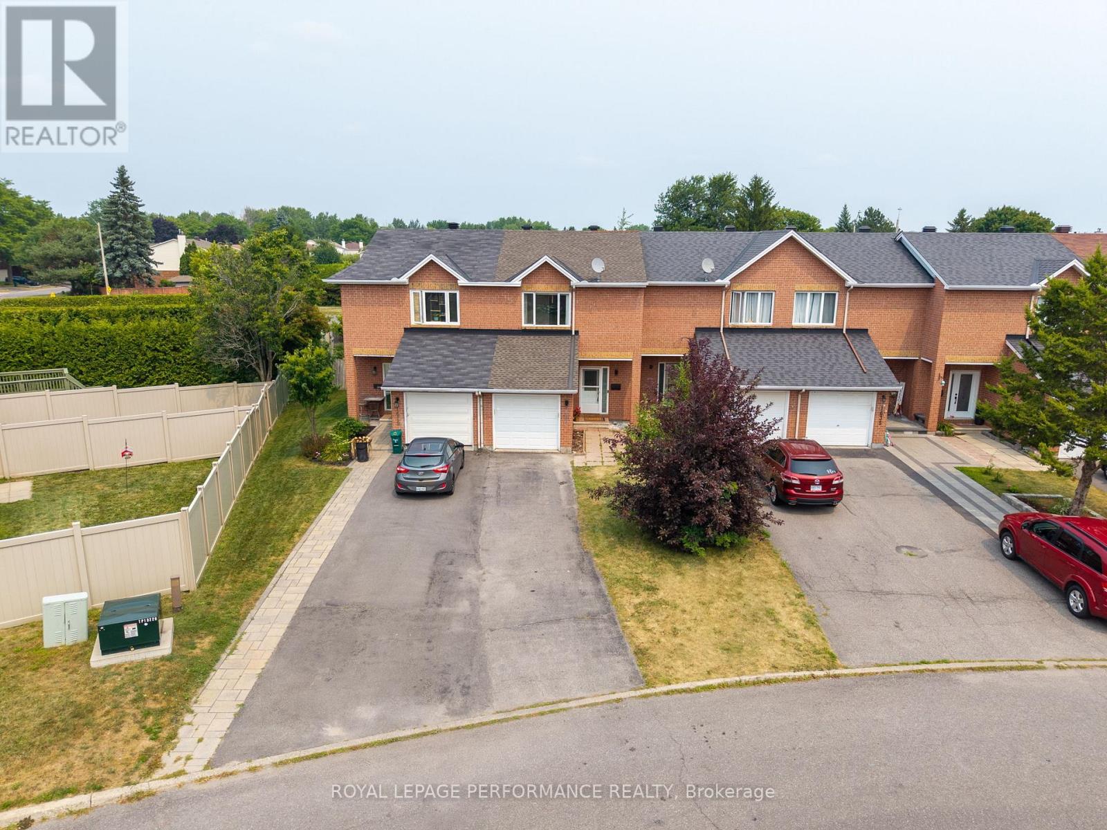 1631 Greywood Dr, Ottawa, ON K1C 7L9