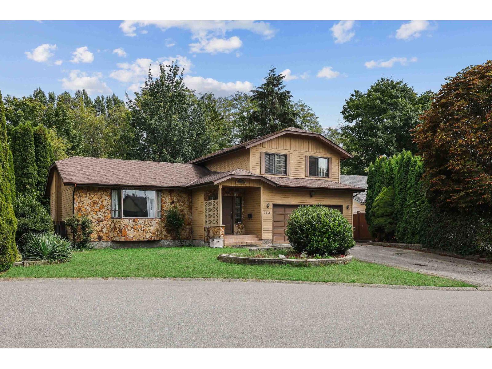 136 Street Unit 9218 #b, Surrey, BC V3W 1K5