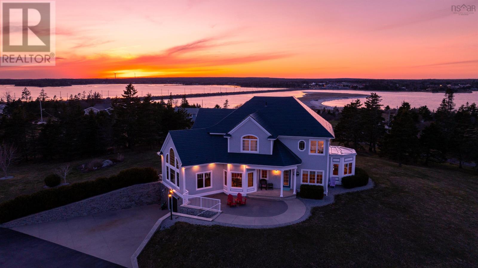 101 Mcgray Ave, North East Point, NS B0W 2P0