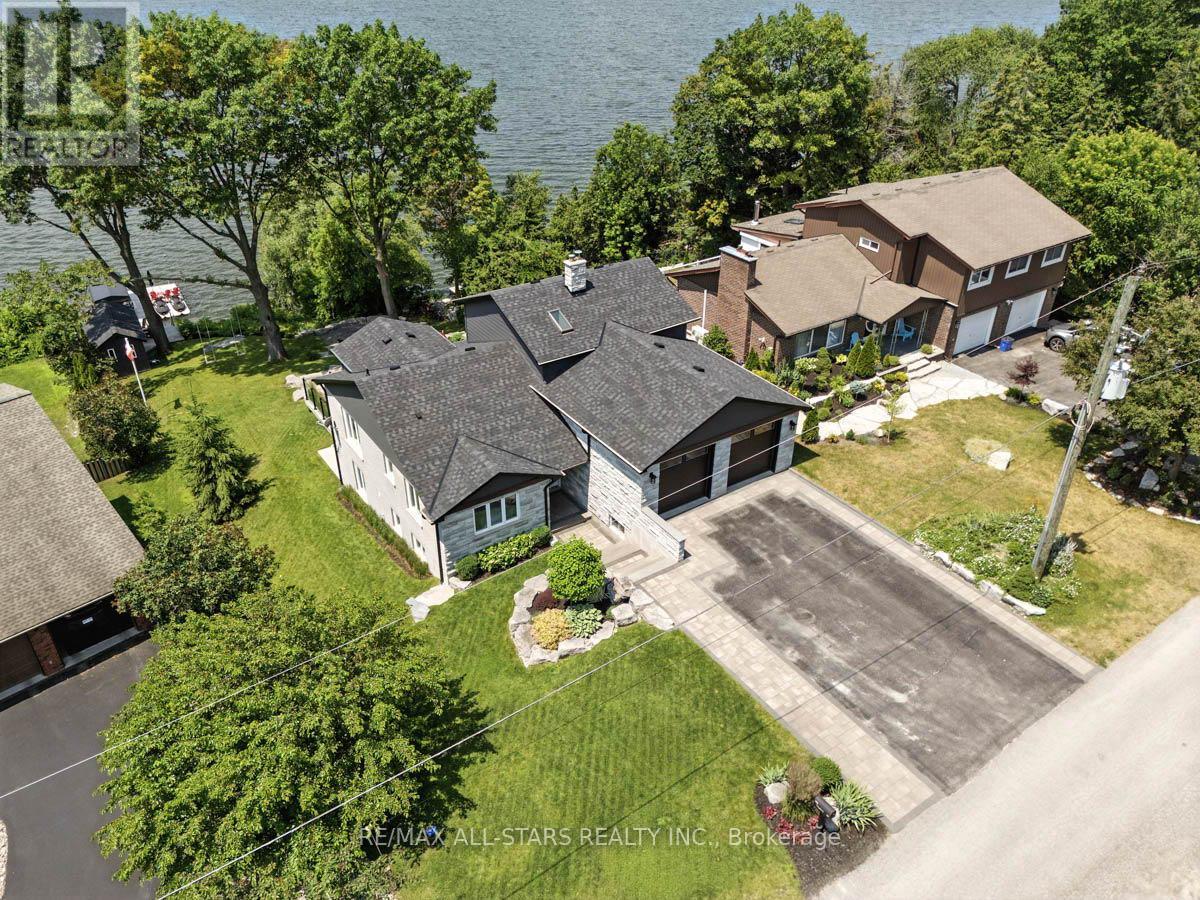 18 Pettet Dr, Scugog, ON L9L 1B4