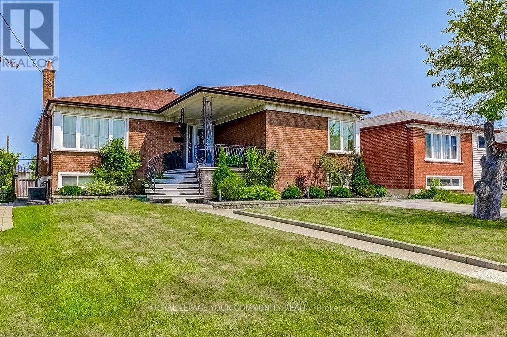 52 Whitburn Cres, Toronto Downsview-roding-cfb, ON M3M 2S4