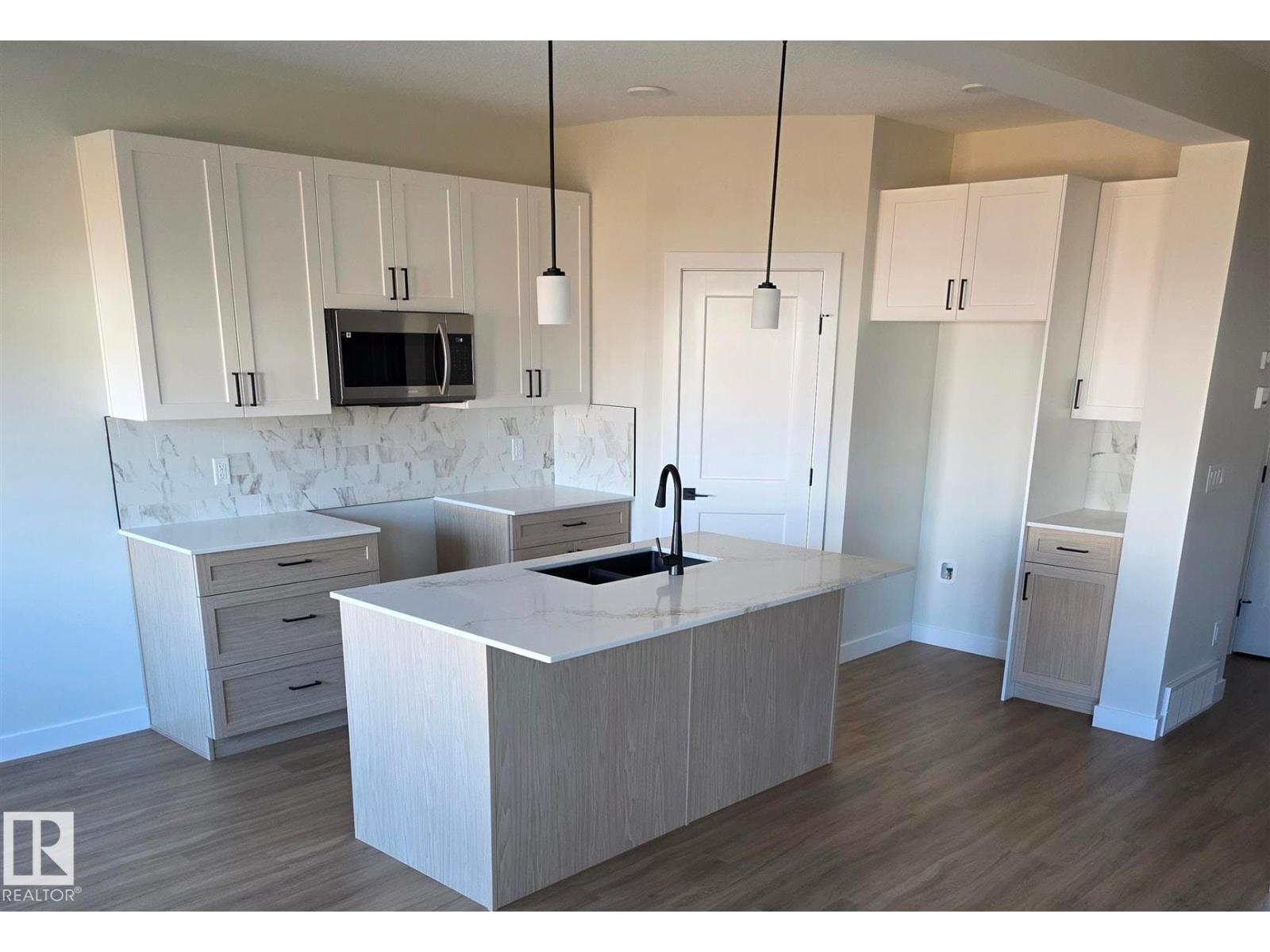 22 Sereno Ln, Fort Saskatchewan, AB T8L 0Z9
