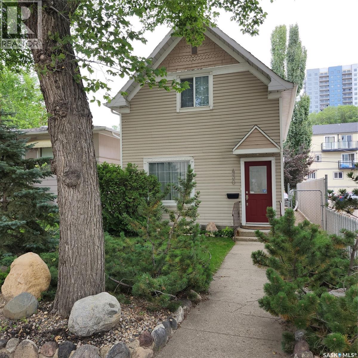 430 3rd Avenue North, Saskatoon, SK S7K 2J3