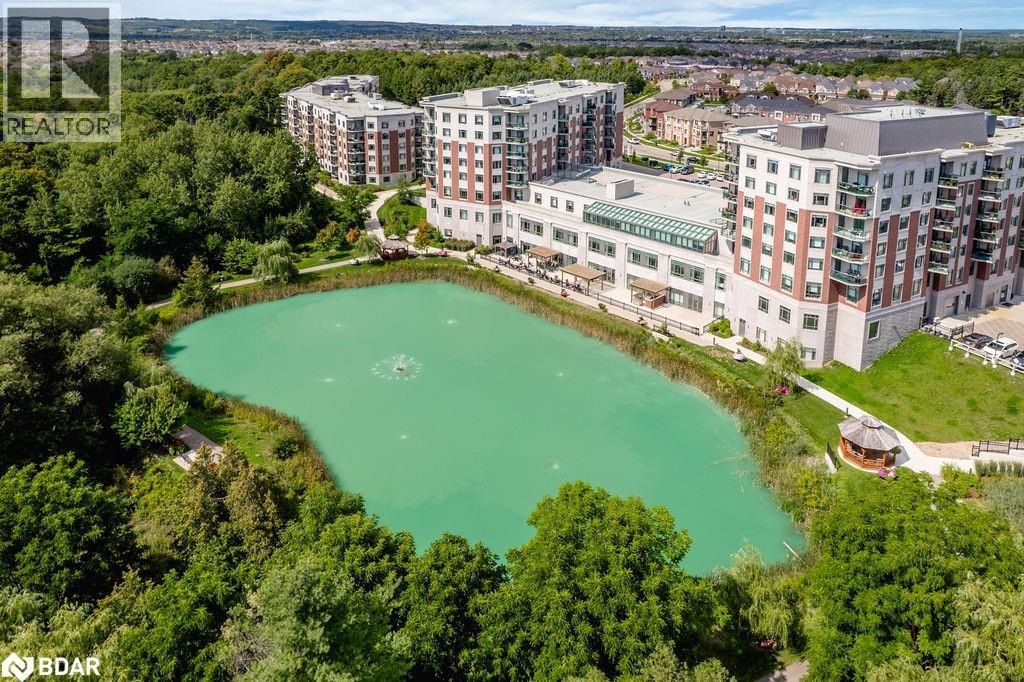 420 William Graham Drive Unit 418, Aurora, ON L4G 1X4