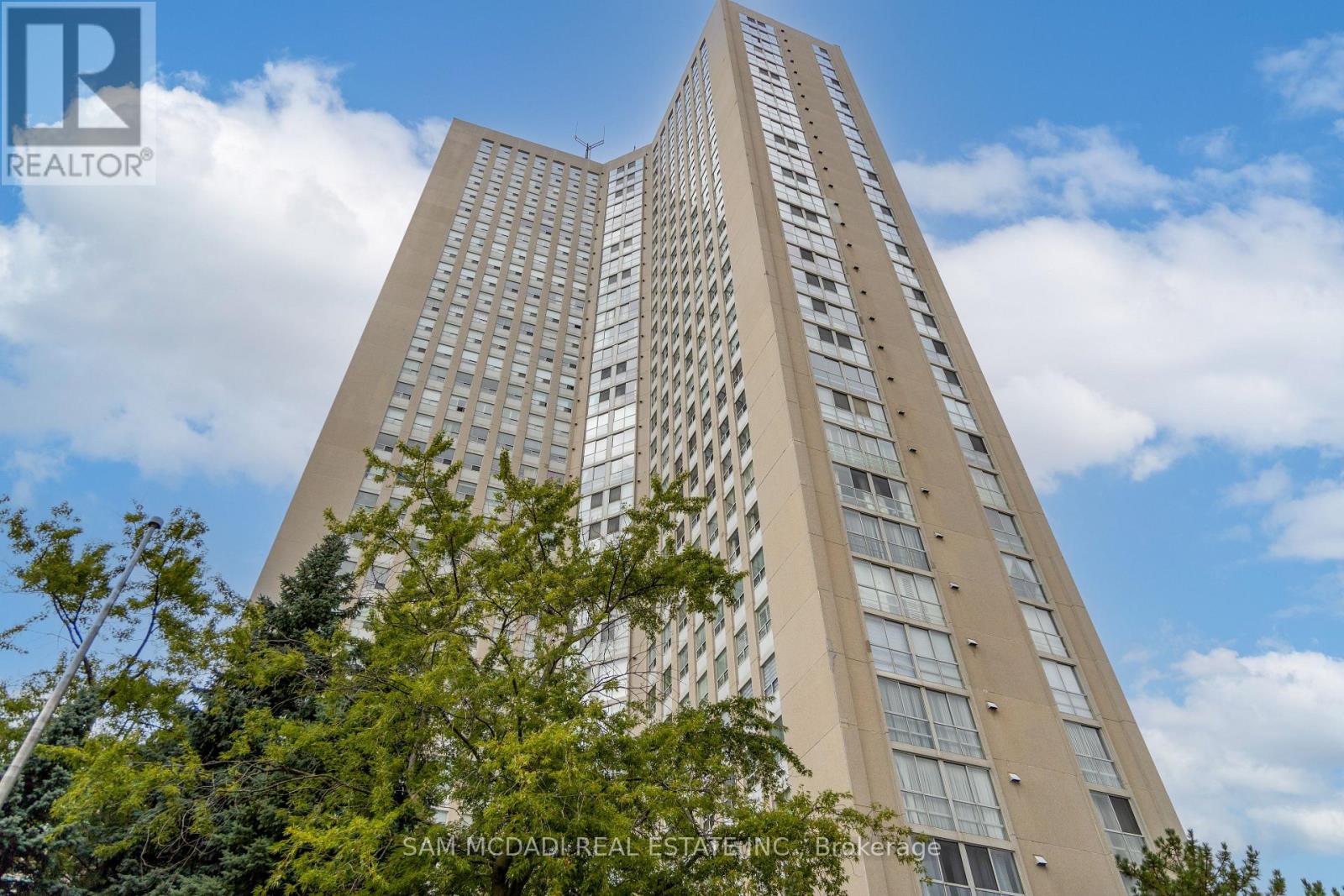 1207 3650 Kaneff Cres, Mississauga, ON L5A 4A1