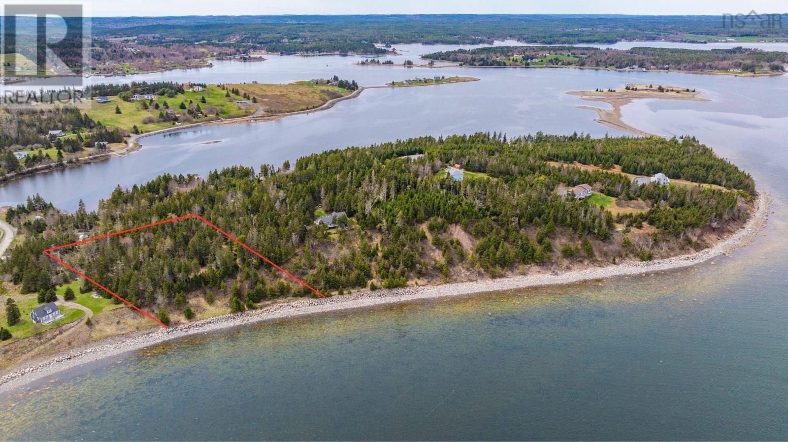 22 Peninsula Rd 11 C, Feltzen South, NS B0J 2X0
