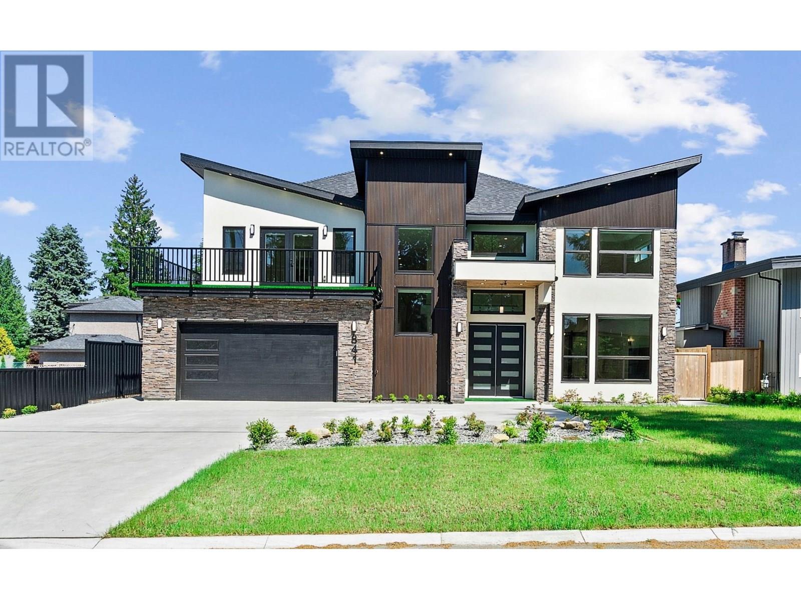 841 Rondeau St, Coquitlam, BC V3J 5Z4