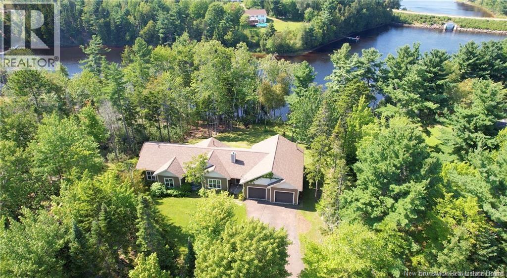 16 Woodland Dr, Galloway, NB E4W 2G6