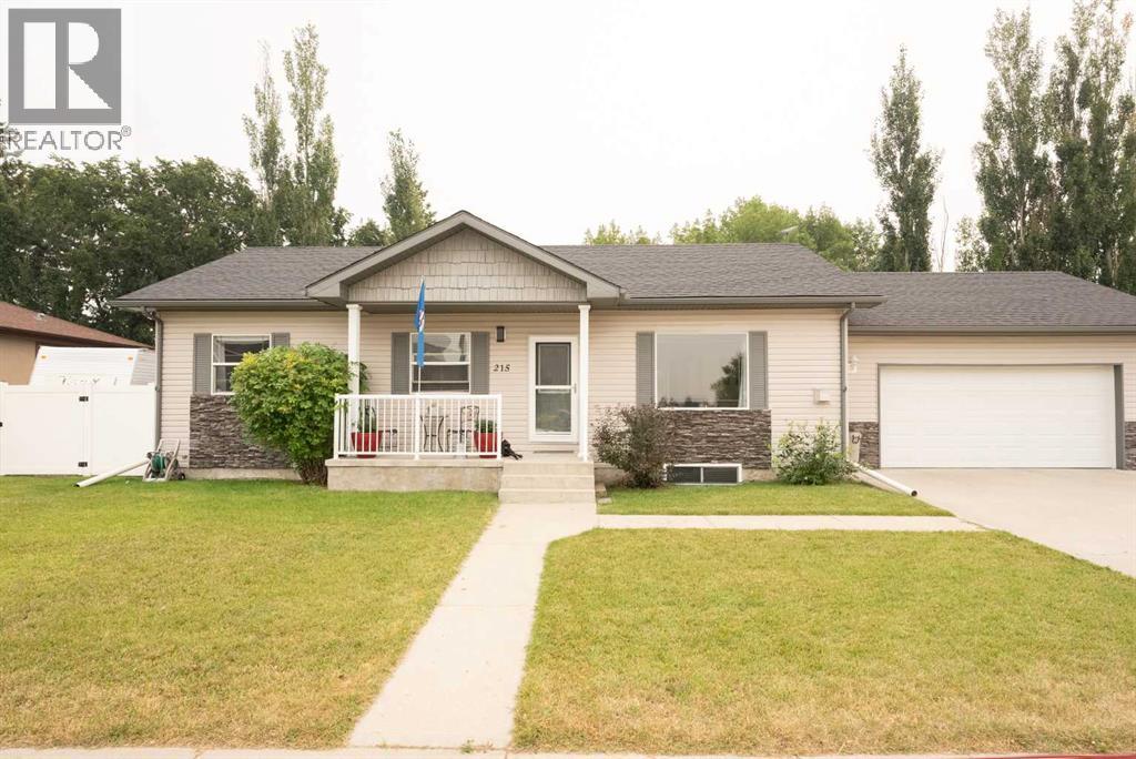 215 Allen Cres, Vulcan, AB T0L 2B0