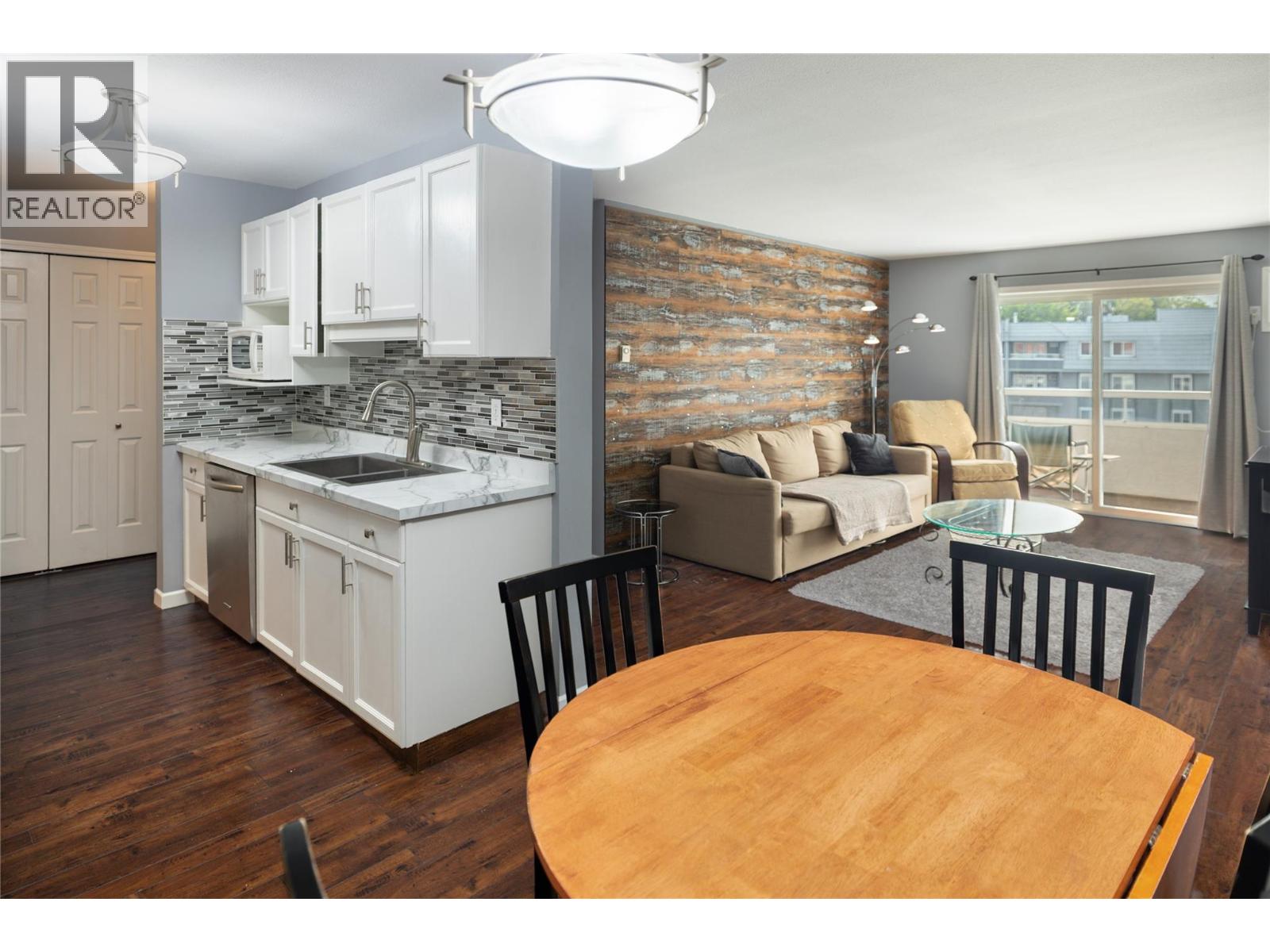 3155 Demontreuil Court Unit 404, Kelowna, BC V1W 3W1