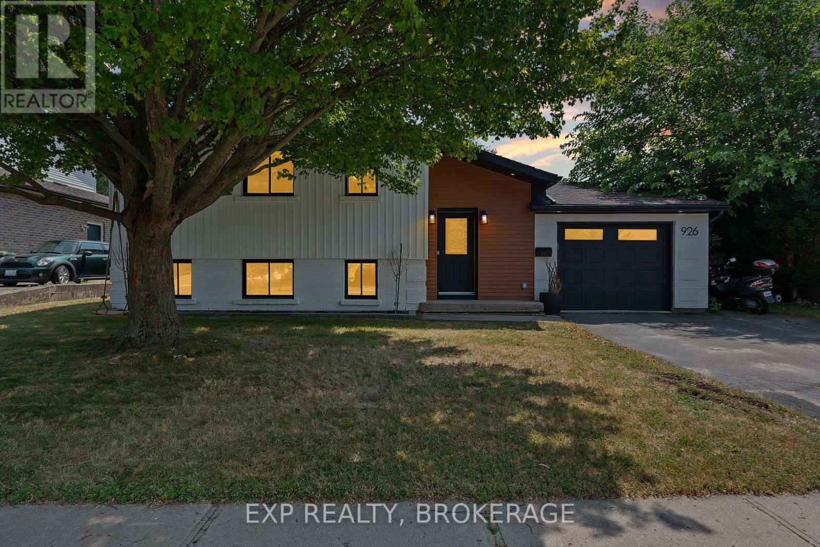 926 Cresthill St, Kingston North Of Taylor-kidd Blvd, ON K7P 1H7