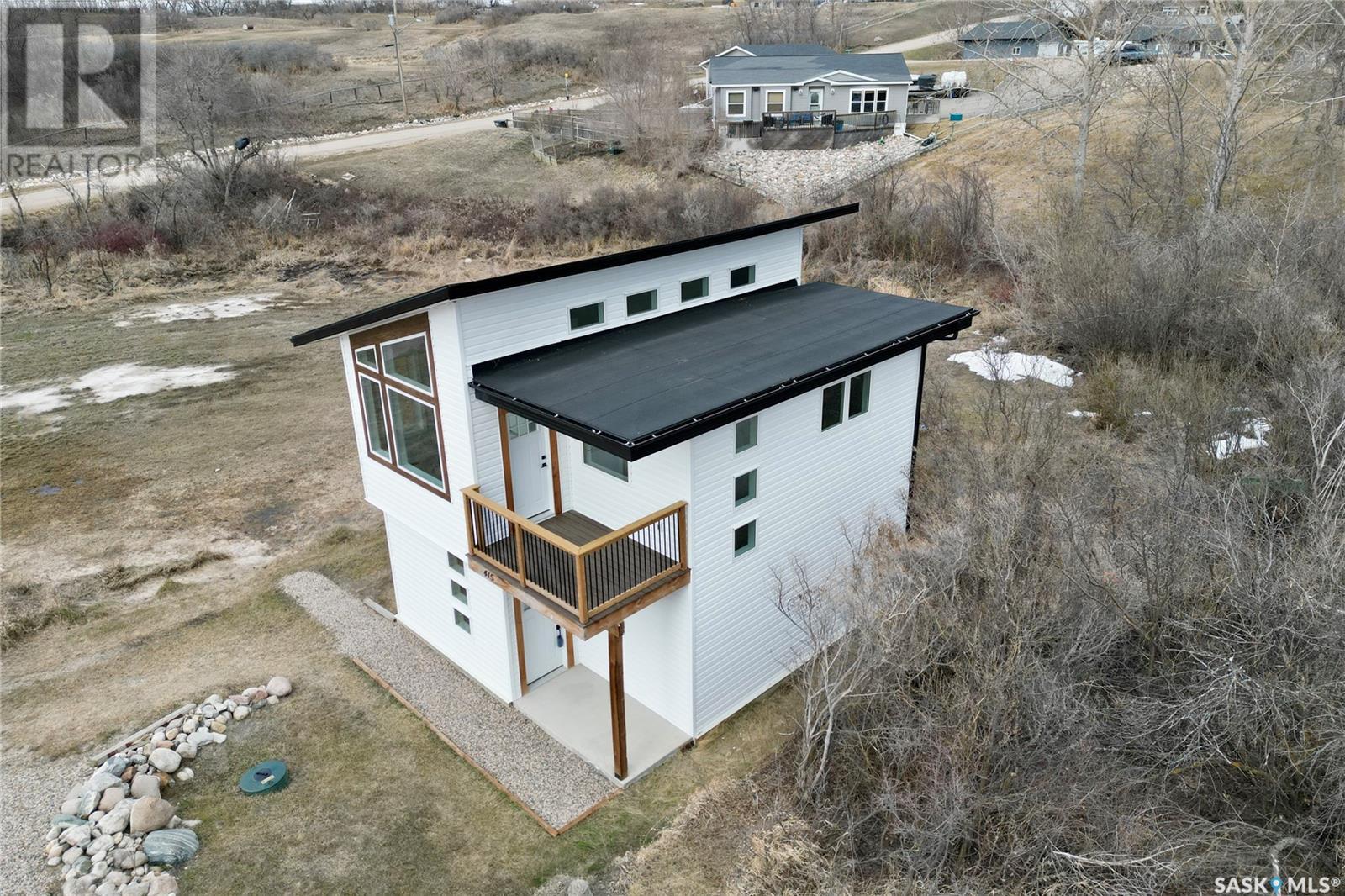 415 Hillcrest Ave, Saskatchewan Beach, SK S0G 4L0