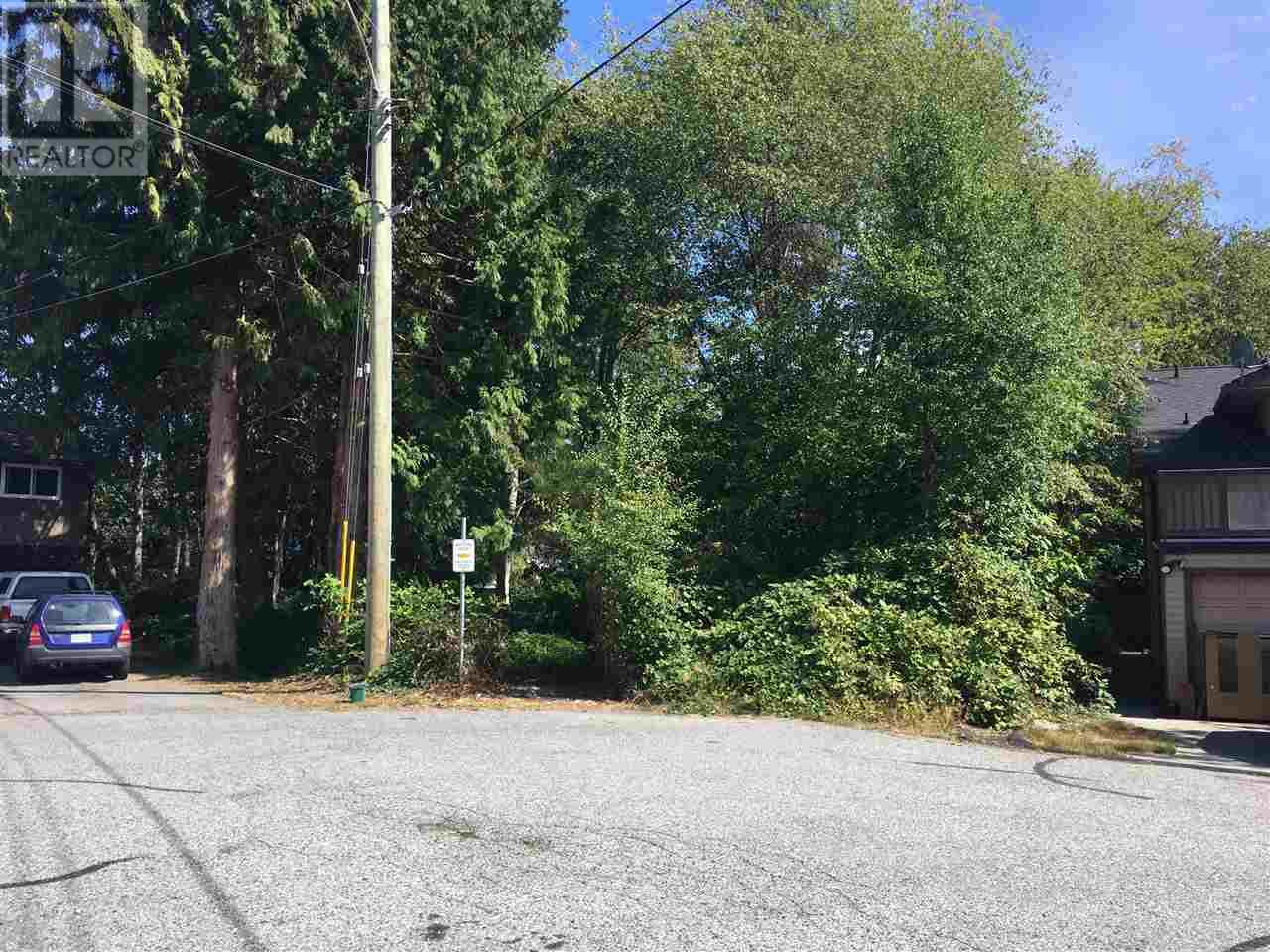 Maplewood Lane, Gibsons, BC V0N 1V8