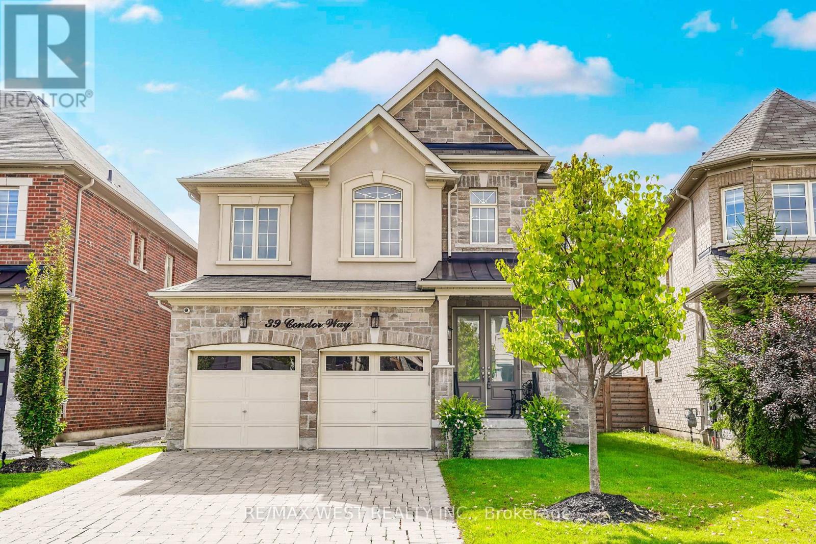39 Condor Way, Vaughan, ON L0J 1C0