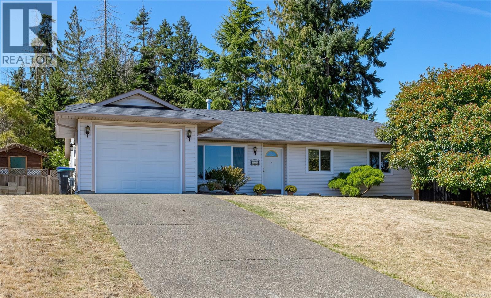 587 Castle Way, Parksville, BC V9P 2R1