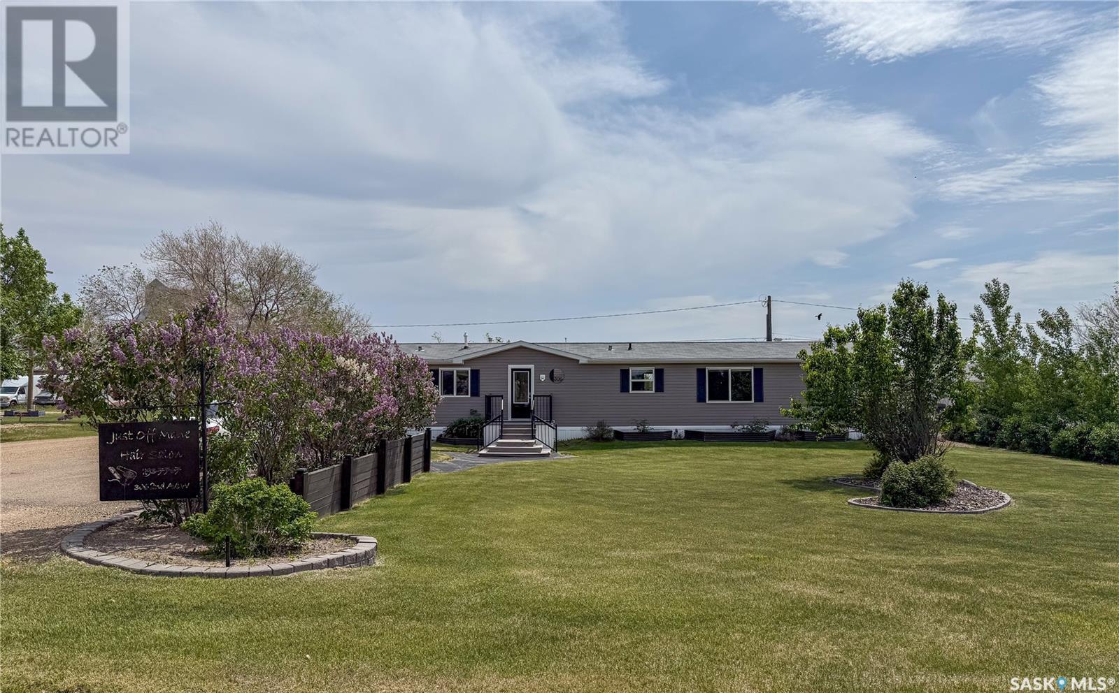 2nd Avenue W Unit 306, Climax, SK S0N 0A7