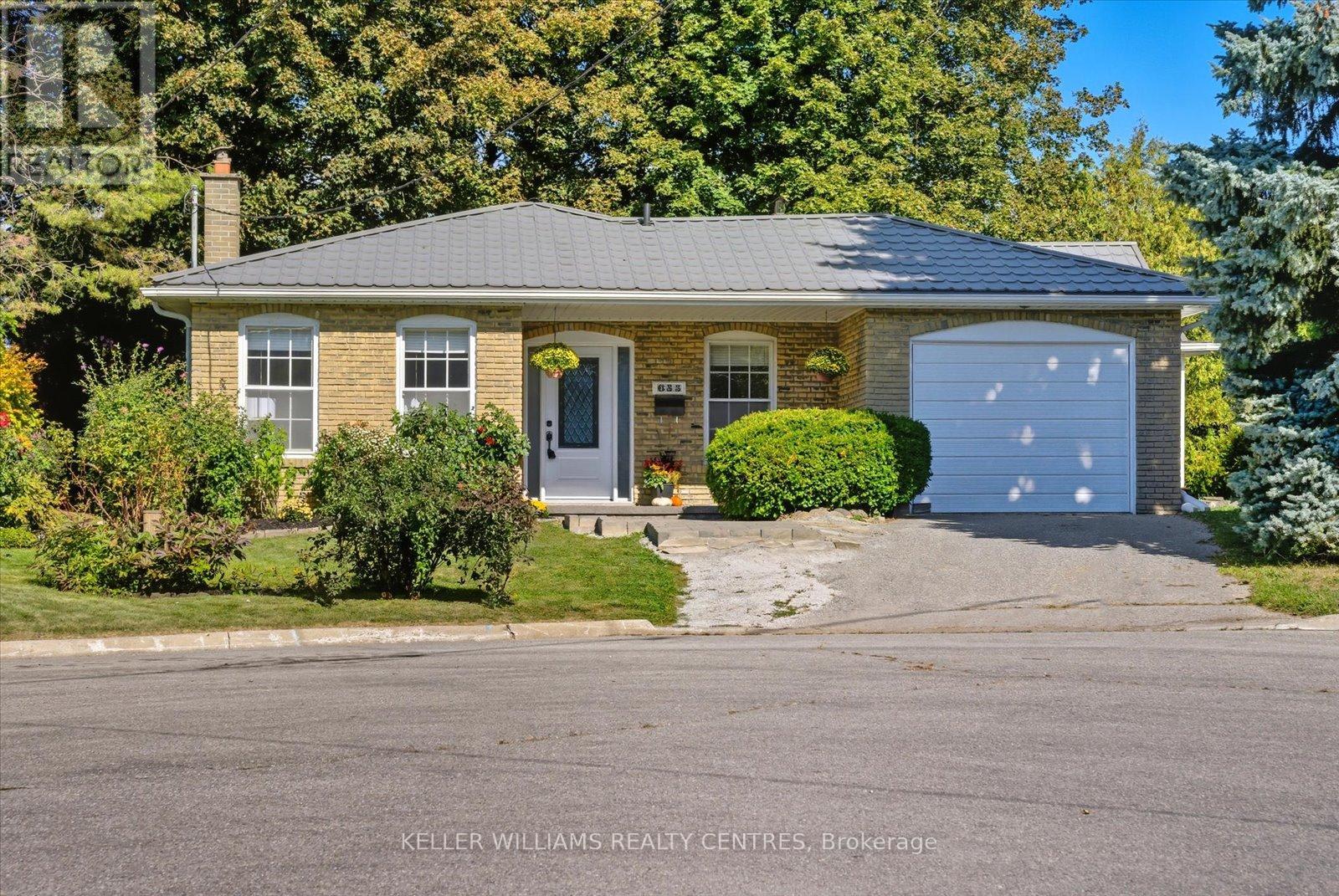 655 Park Ct, Newmarket Huron Heights-leslie Valley, ON L3Y 3N5