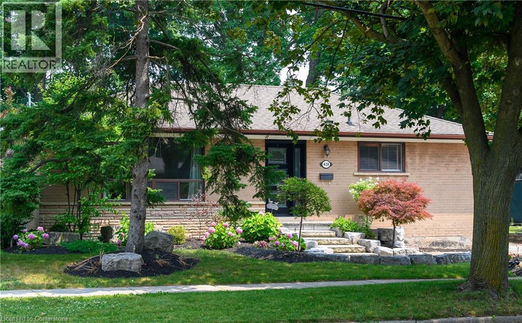 419 Hampton Heath Rd, Burlington, ON L7L 4R3