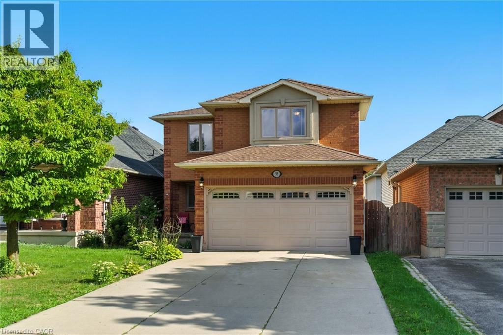 35 Jacqueline Blvd, Hamilton, ON L9B 2R1