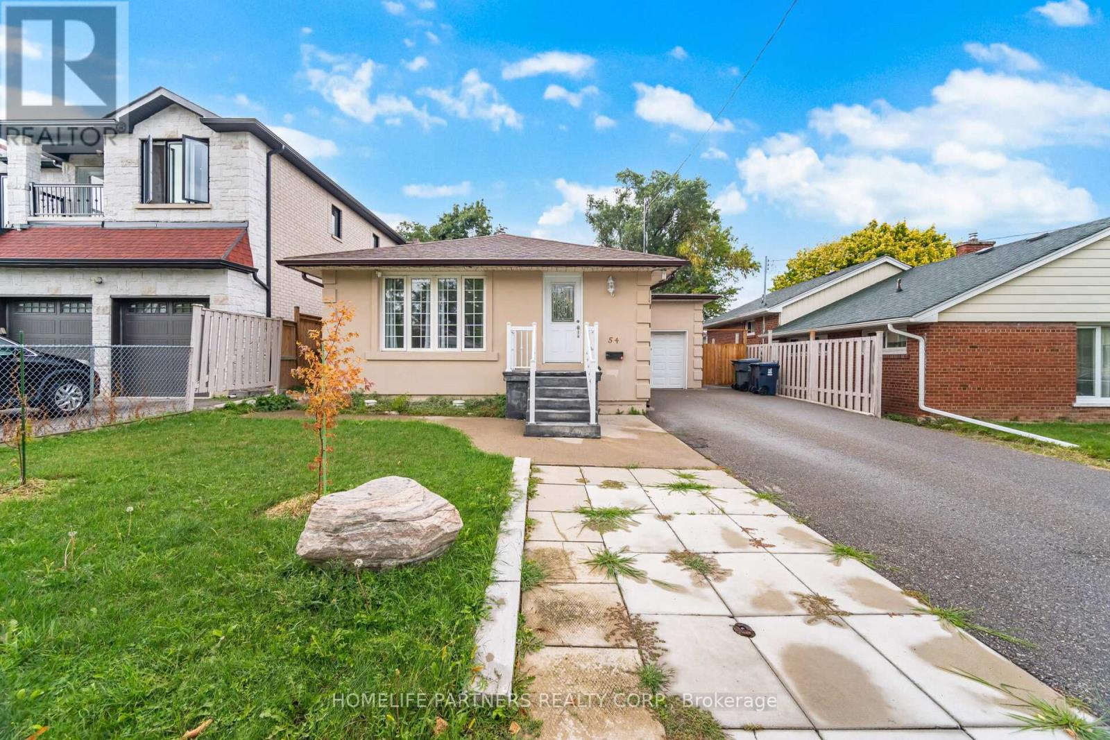 54 Fordwich Cres, Toronto, ON M9W 2T5