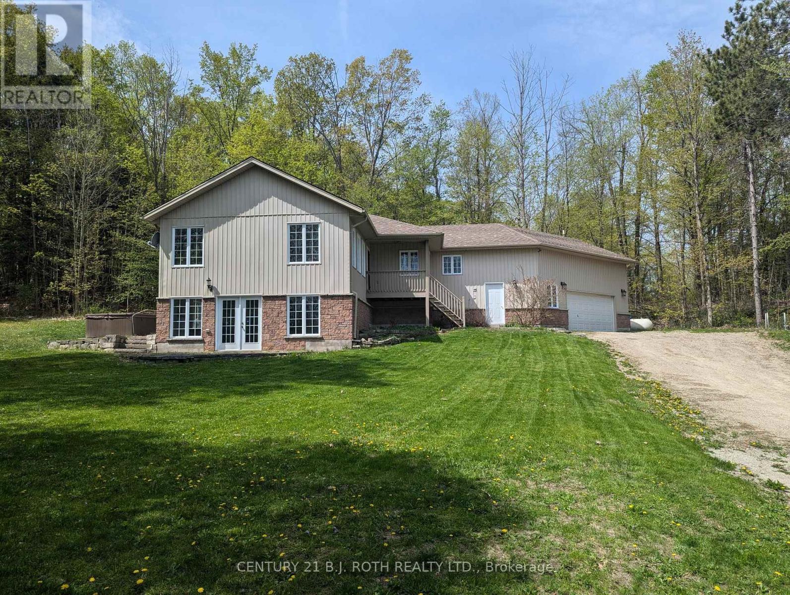 25 Side Road Unit 4927, Essa, ON L4M 4S4