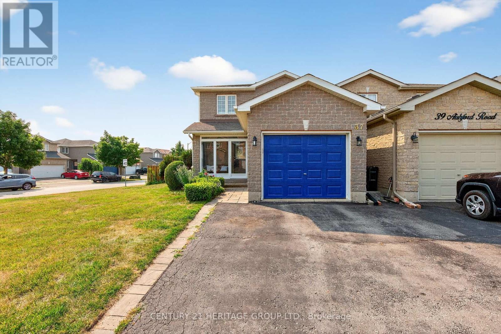 37 Aishford Rd, Bradford West Gwillimbury, ON L3Z 3E2