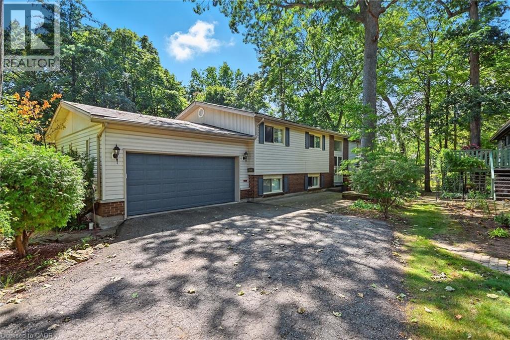 768 King Rd, Burlington, ON L7T 3K6