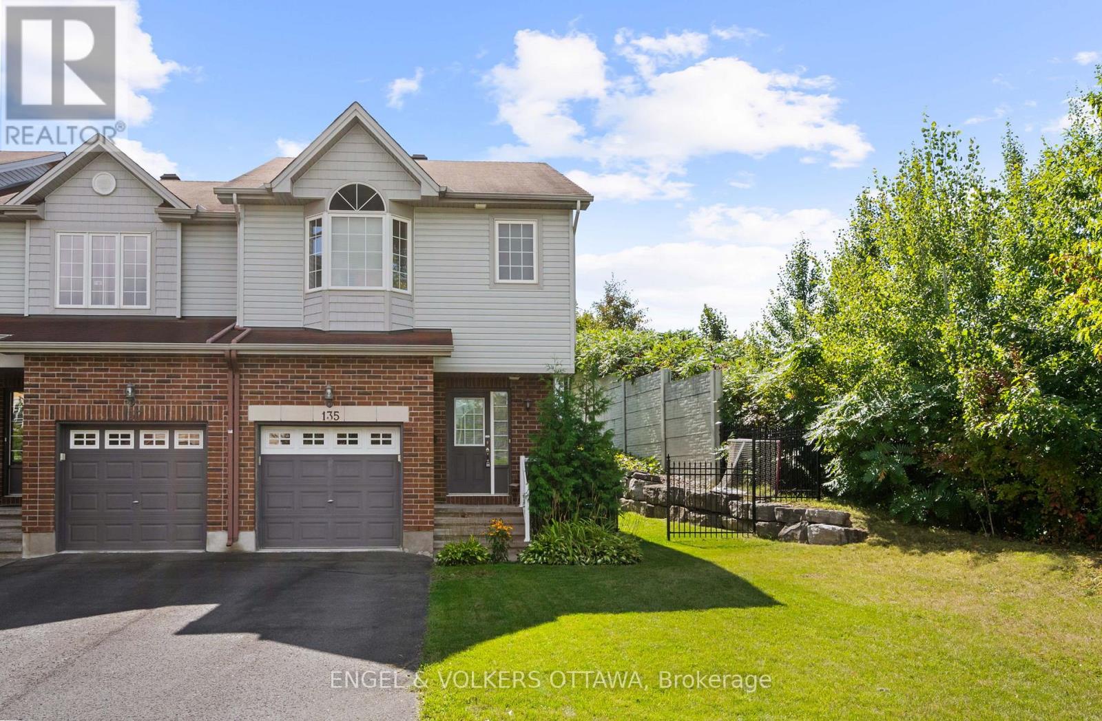 135 Challenge Cres, Ottawa, ON K4A 0T9