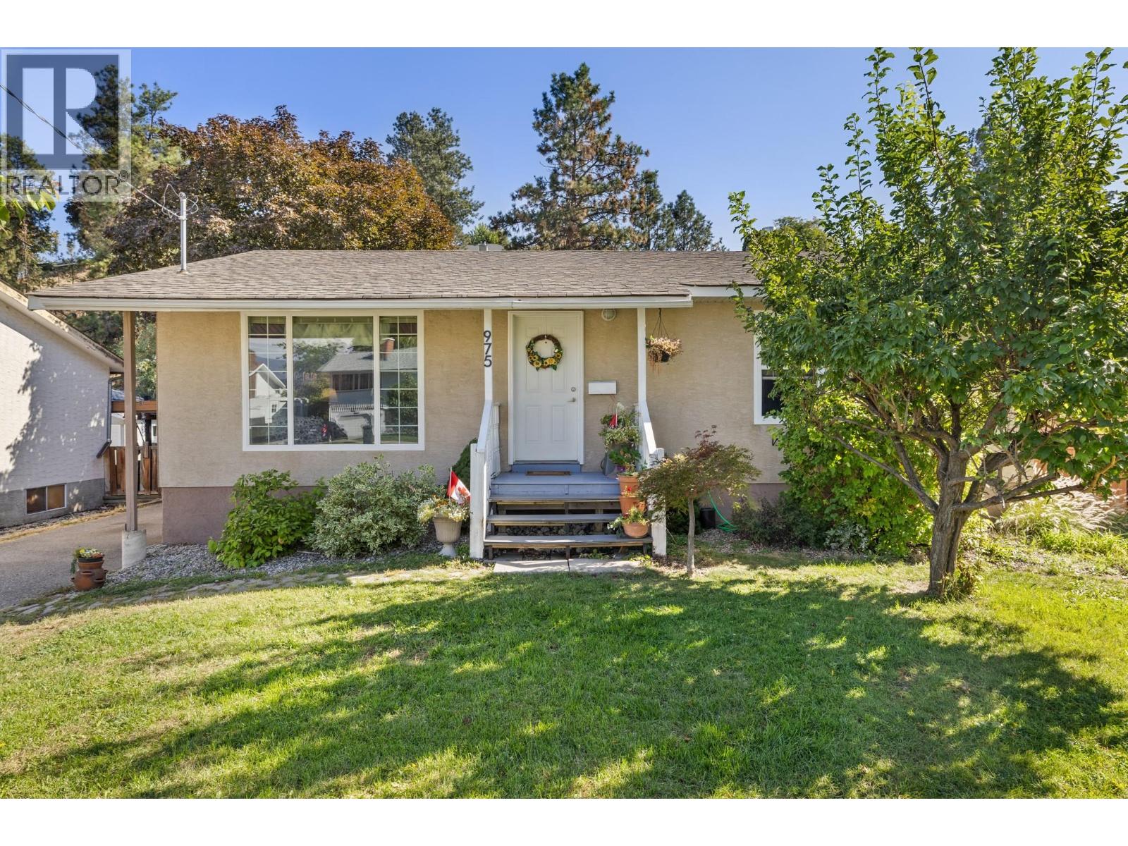 975 Neptune Rd, Kelowna, BC V1X 3E4