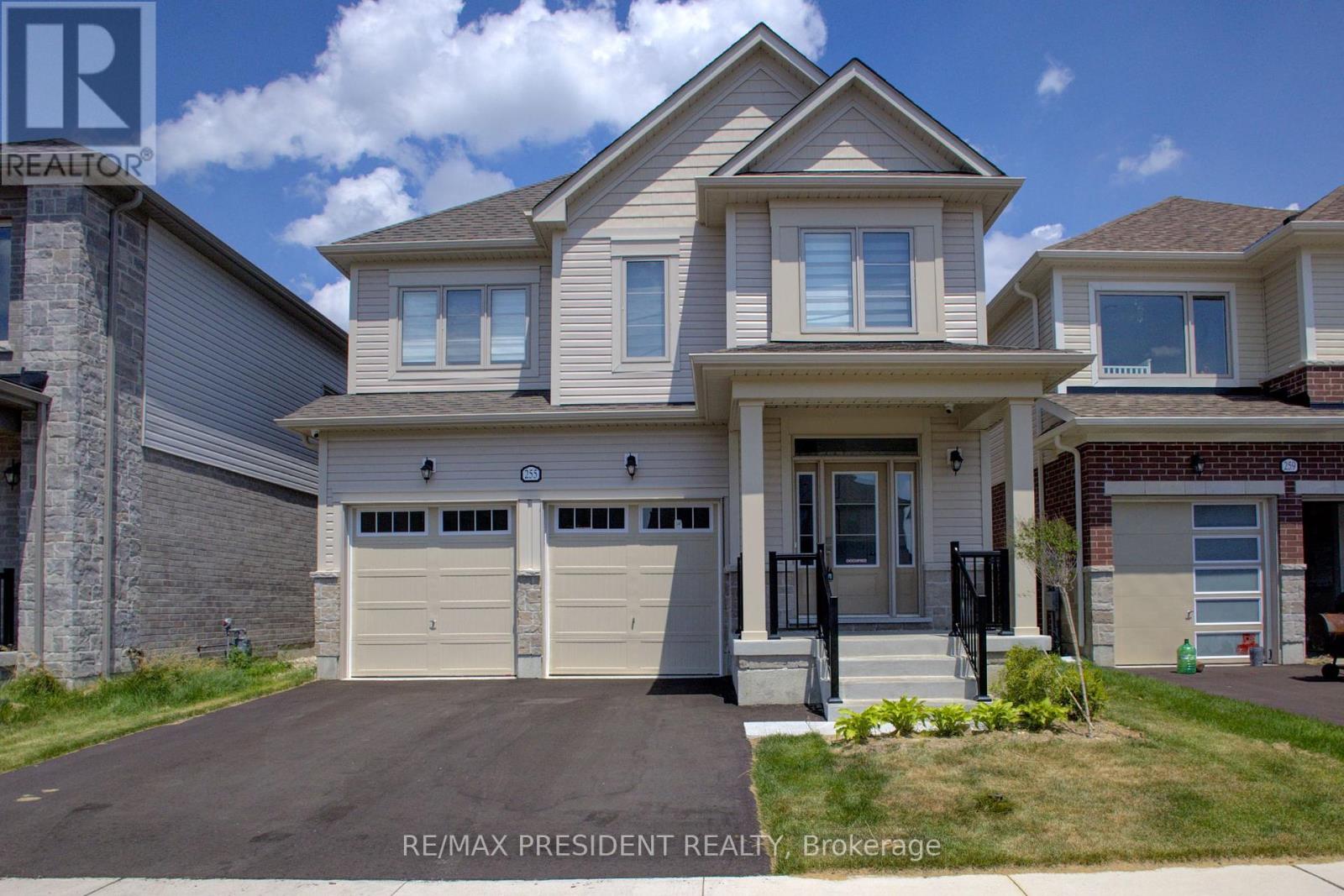 255 Rea Dr, Centre Wellington, ON N1M 0K1