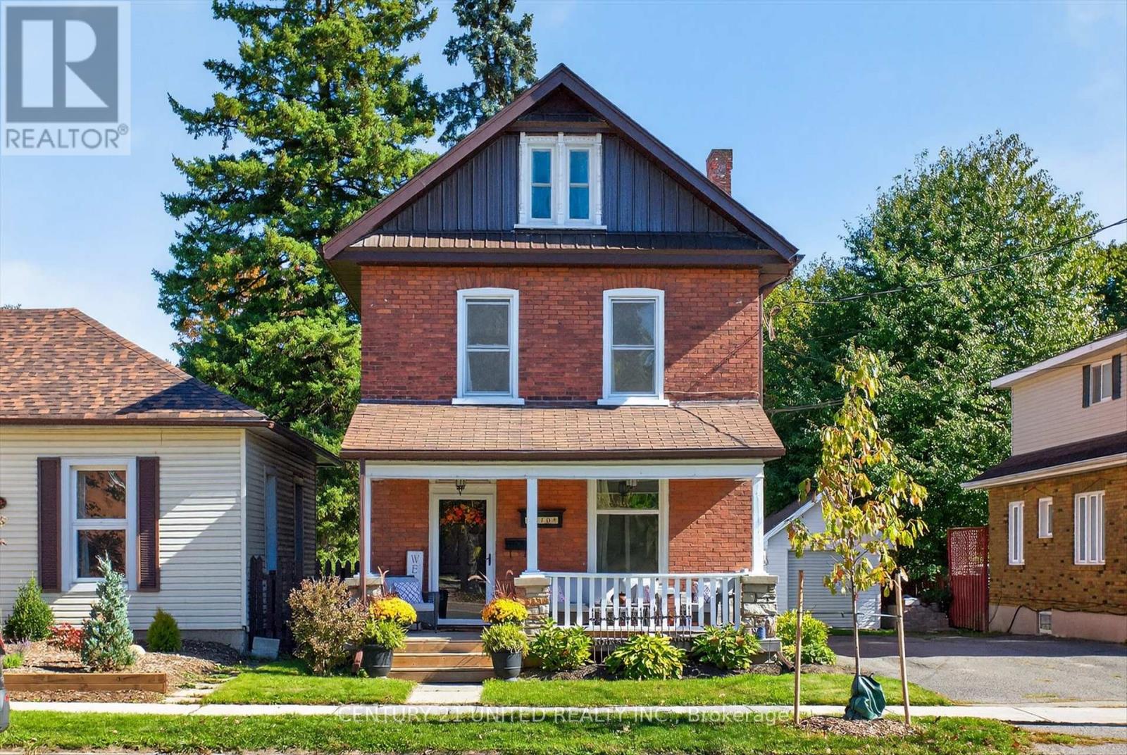 470 Rogers St Ward 4 St, Peterborough, ON K9H 1W9
