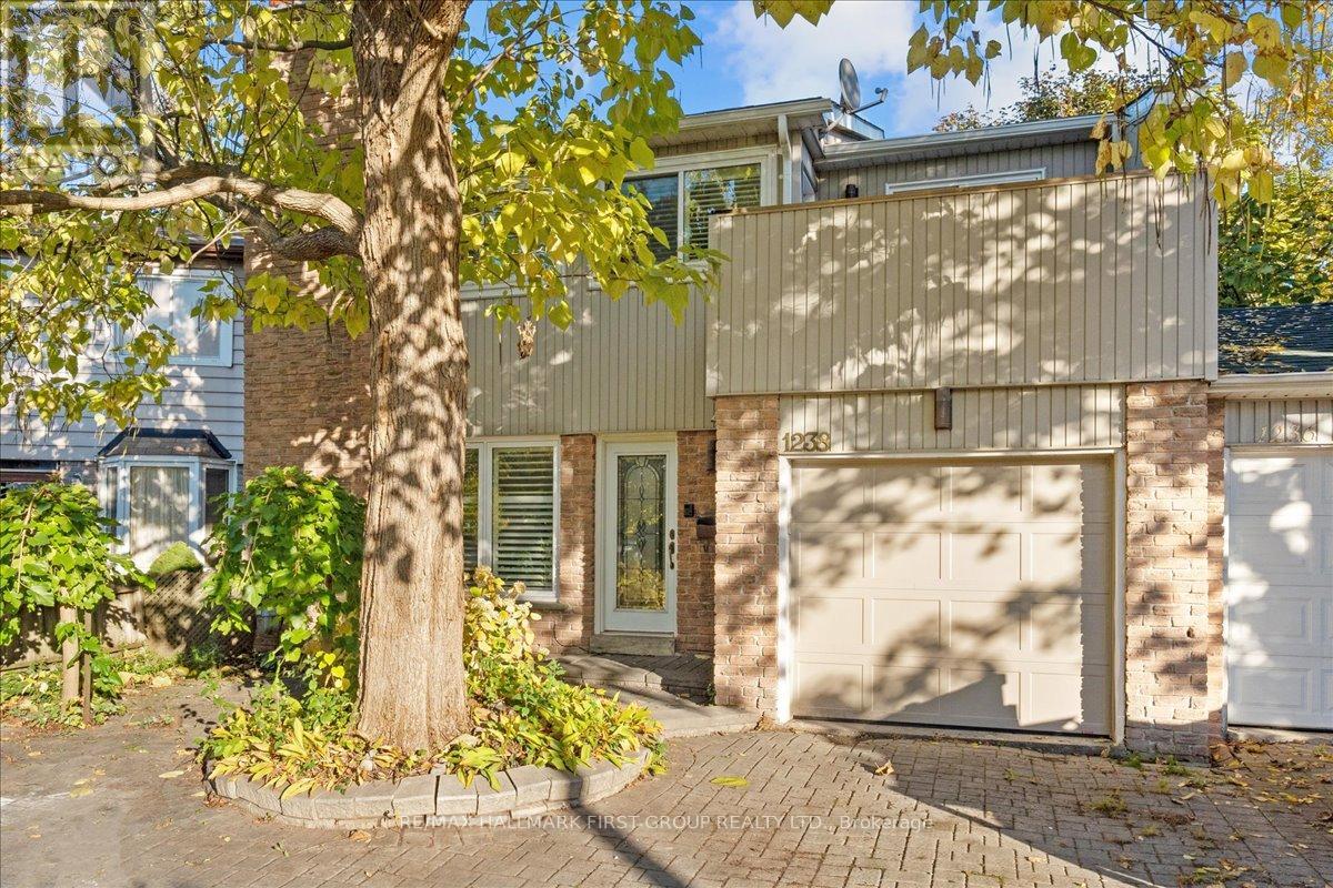 1238 Charlotte Cir, Pickering, ON L1V 3P8