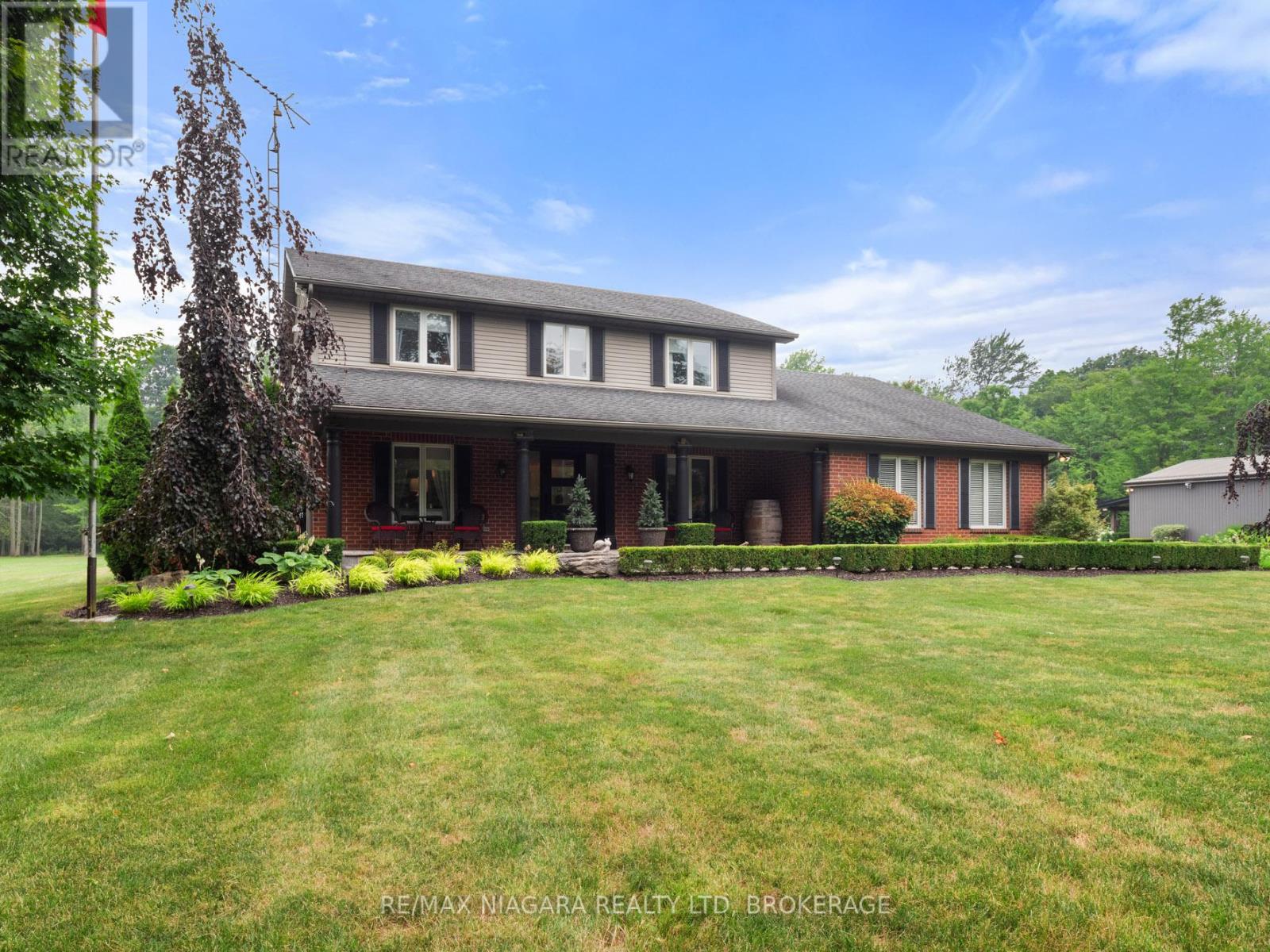 2738 Moyer St, Pelham, ON L0S 1C0