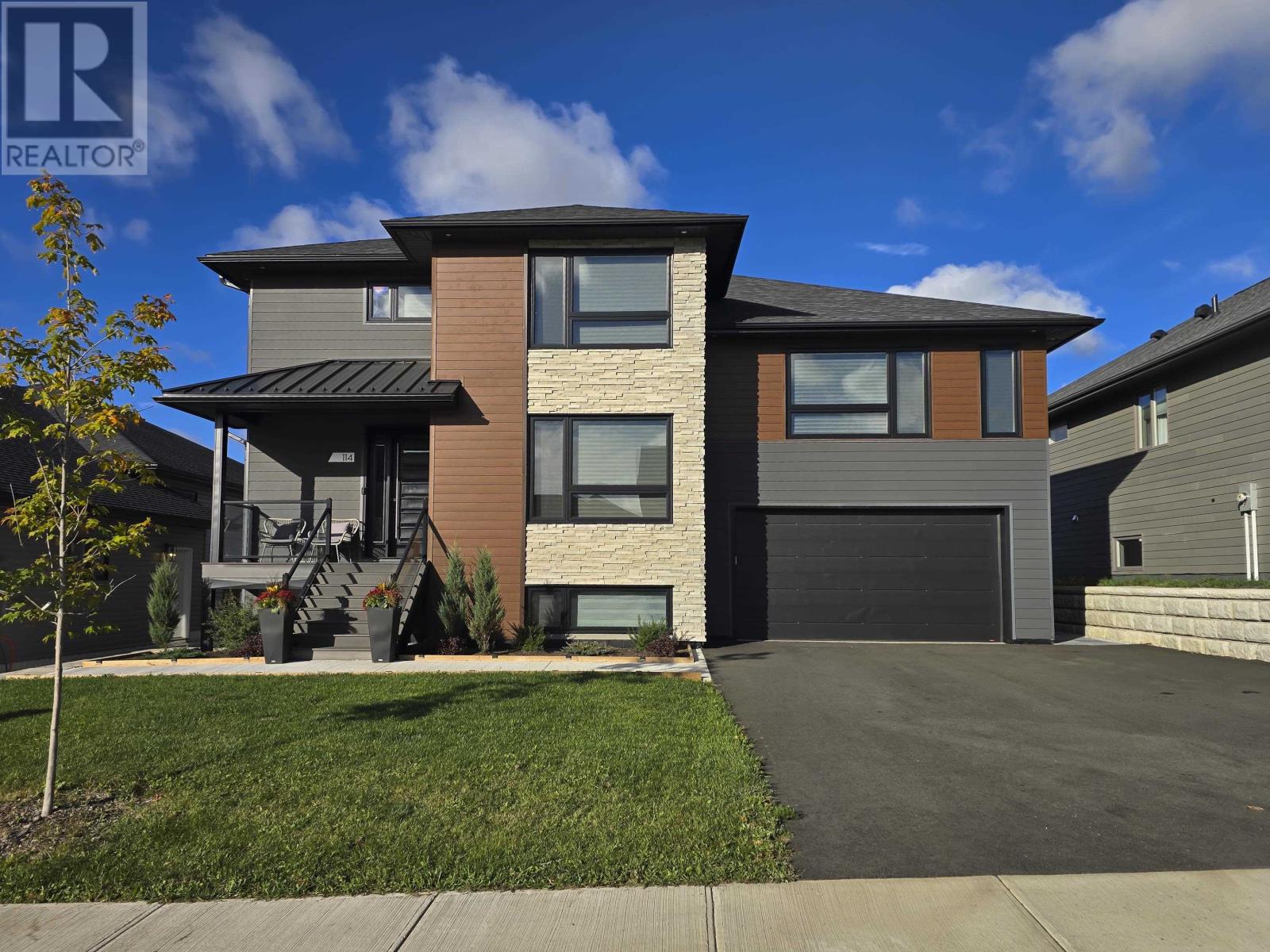 114 Dogwood Cres, Thunder Bay, ON P7G 2N8