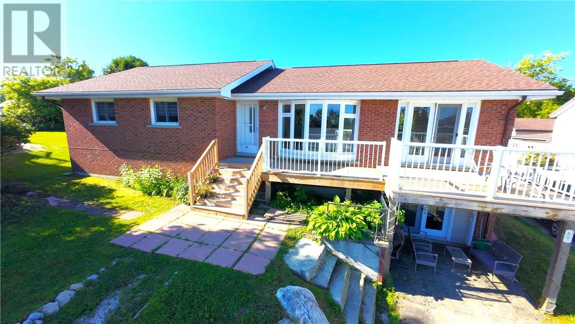 69 Robinson St, Northeastern Manitoulin and the Islands, ON P0P 1K0