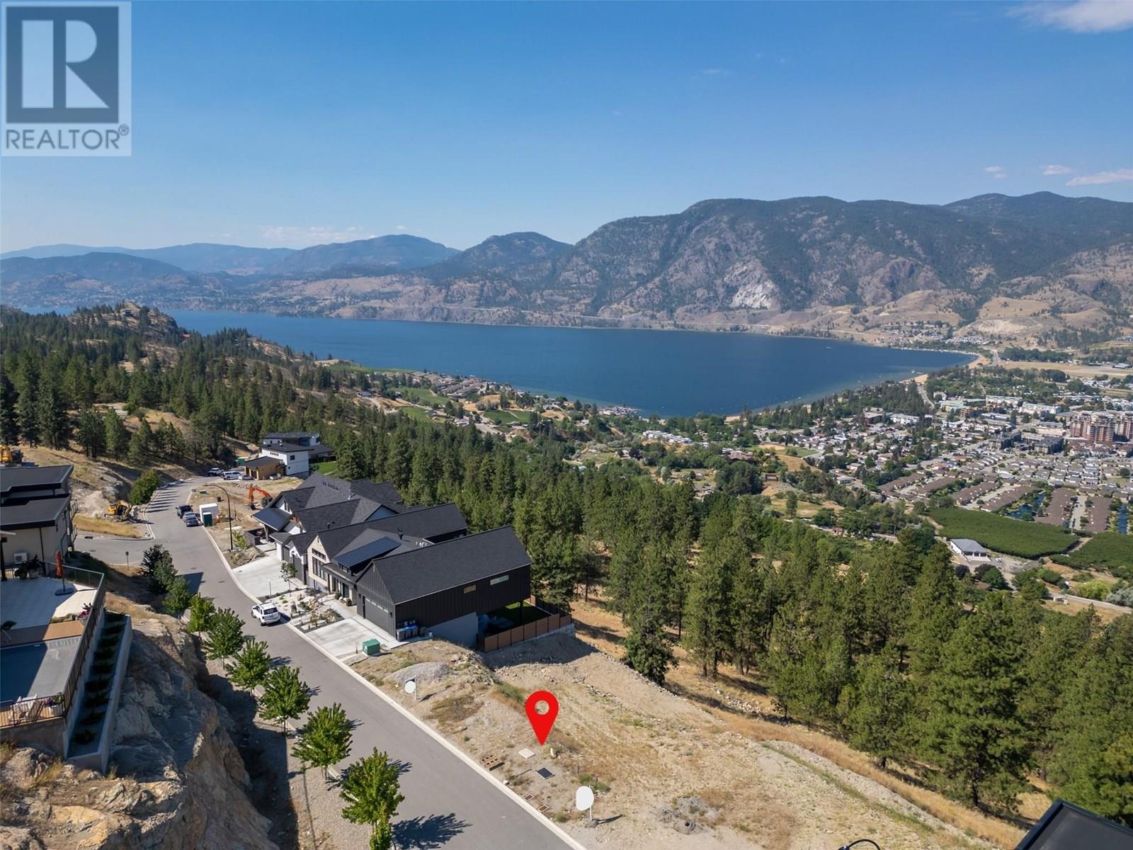 3331 Evergreen Drive Unit 109, Penticton, BC V2A 0J3
