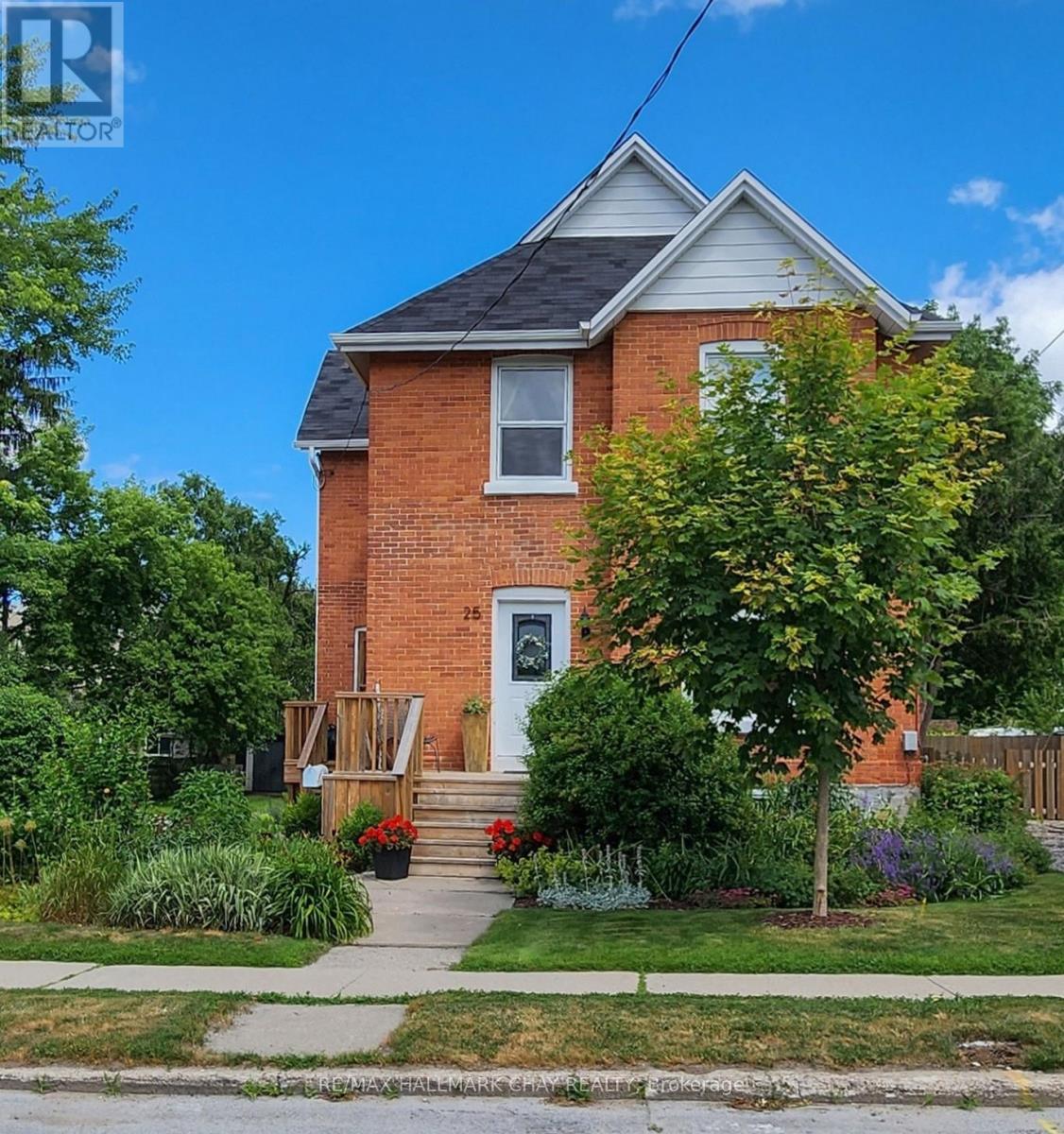 25 William St, Barrie, ON L4N 3J4