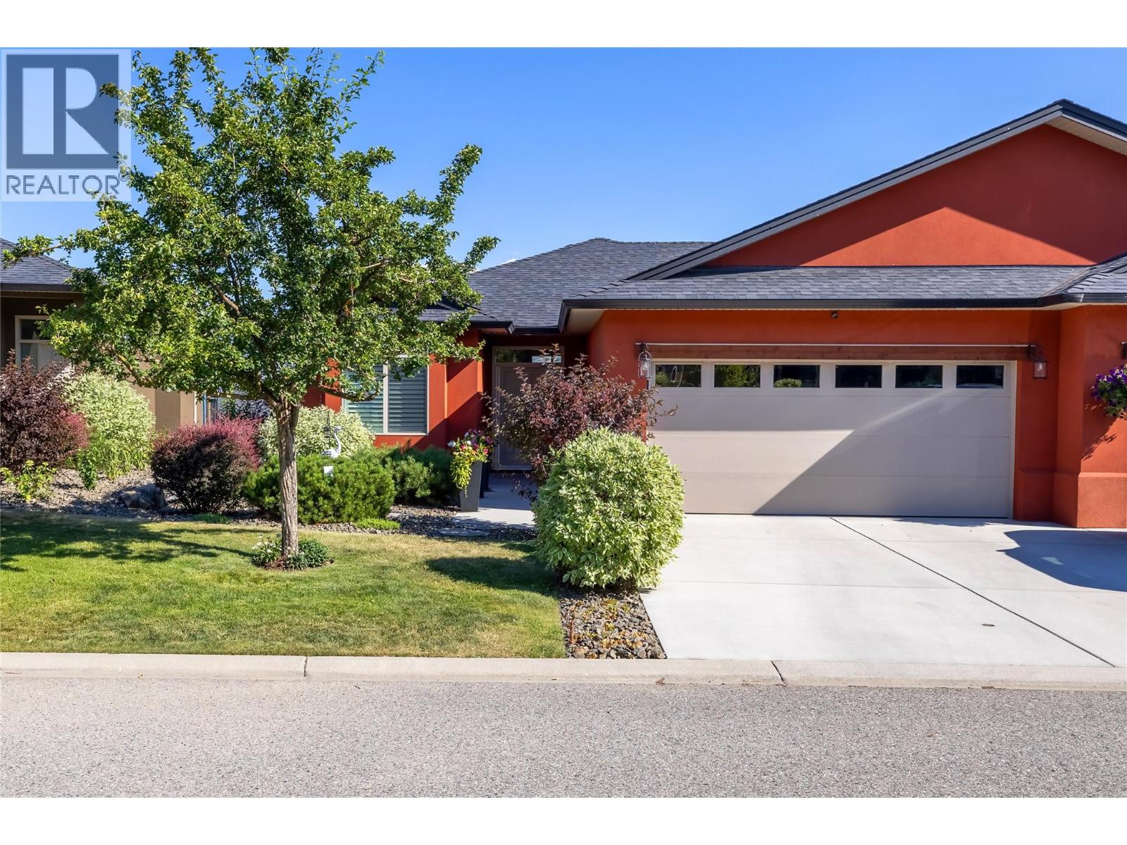 2147 Madera Ct, West Kelowna, BC V4T 3H7