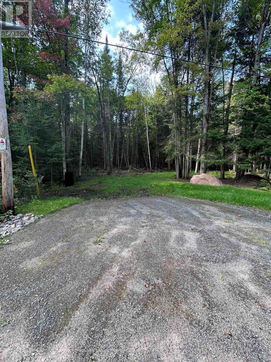 63 Annie Mayhew Rd, Madawaska Valley, ON K0J 1L0