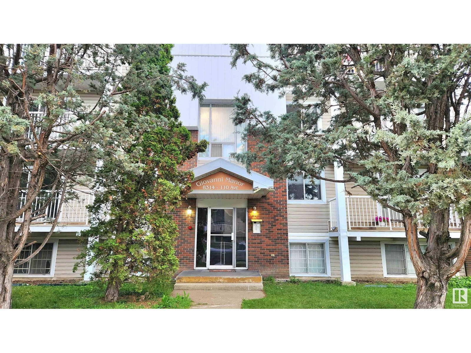 8314 110 Avenue Northwest #102, Edmonton, AB T5H 3Z6