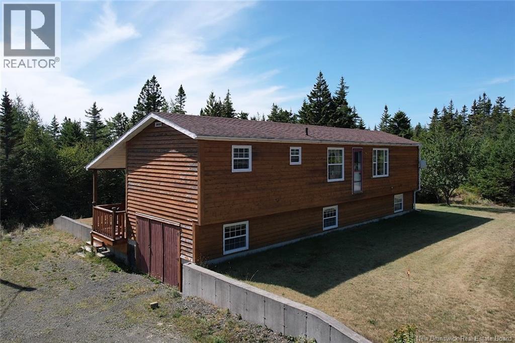 57 Millers Pond Rd, Grand Manan, NB E5G 2G9