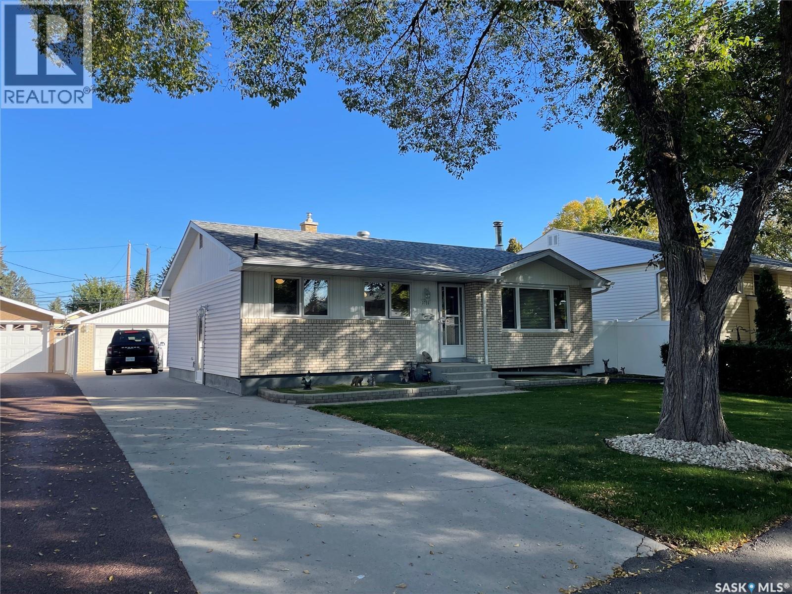 3716 29 Avenue, Regina, SK S4S 2P9