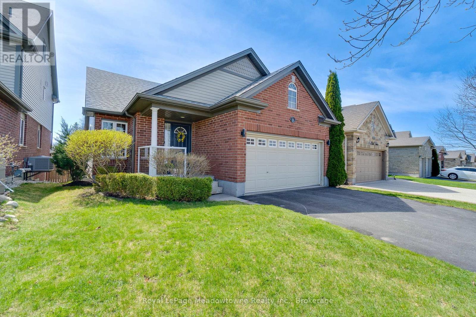 14 Atto Dr, Guelph, ON N1E 1B5