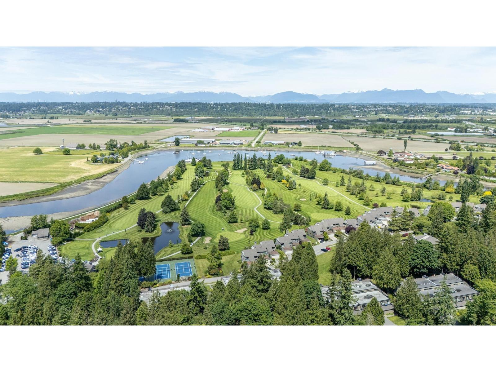 14085 Nico Wynd Place Unit 4, Surrey, BC V4P 1J2