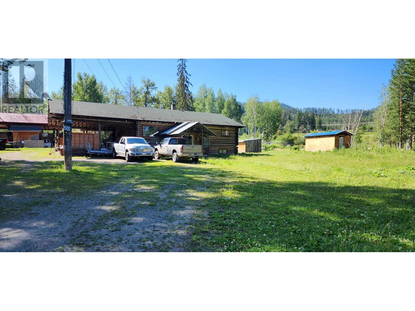 20 Dunlevy Rd, Cherryville, BC V0E 2G3