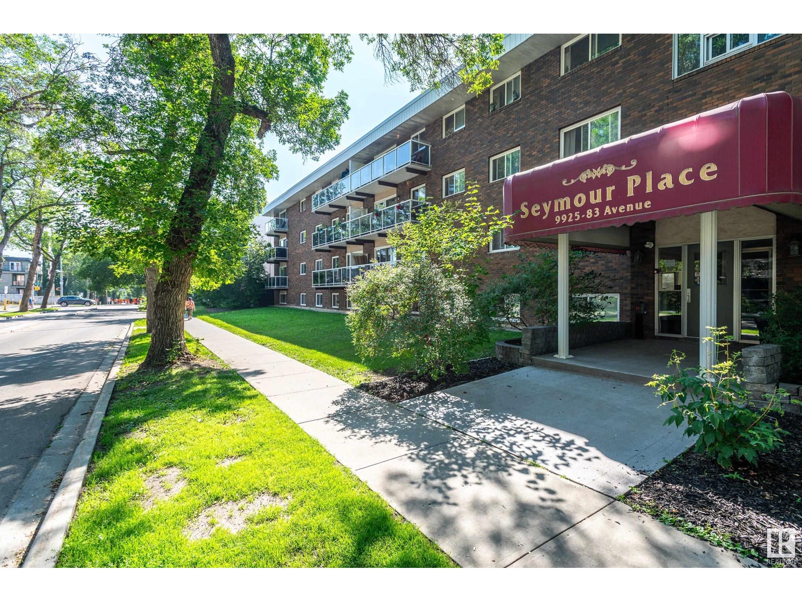9925 83 Avenue Northwest #404, Edmonton, AB T6E 2B9