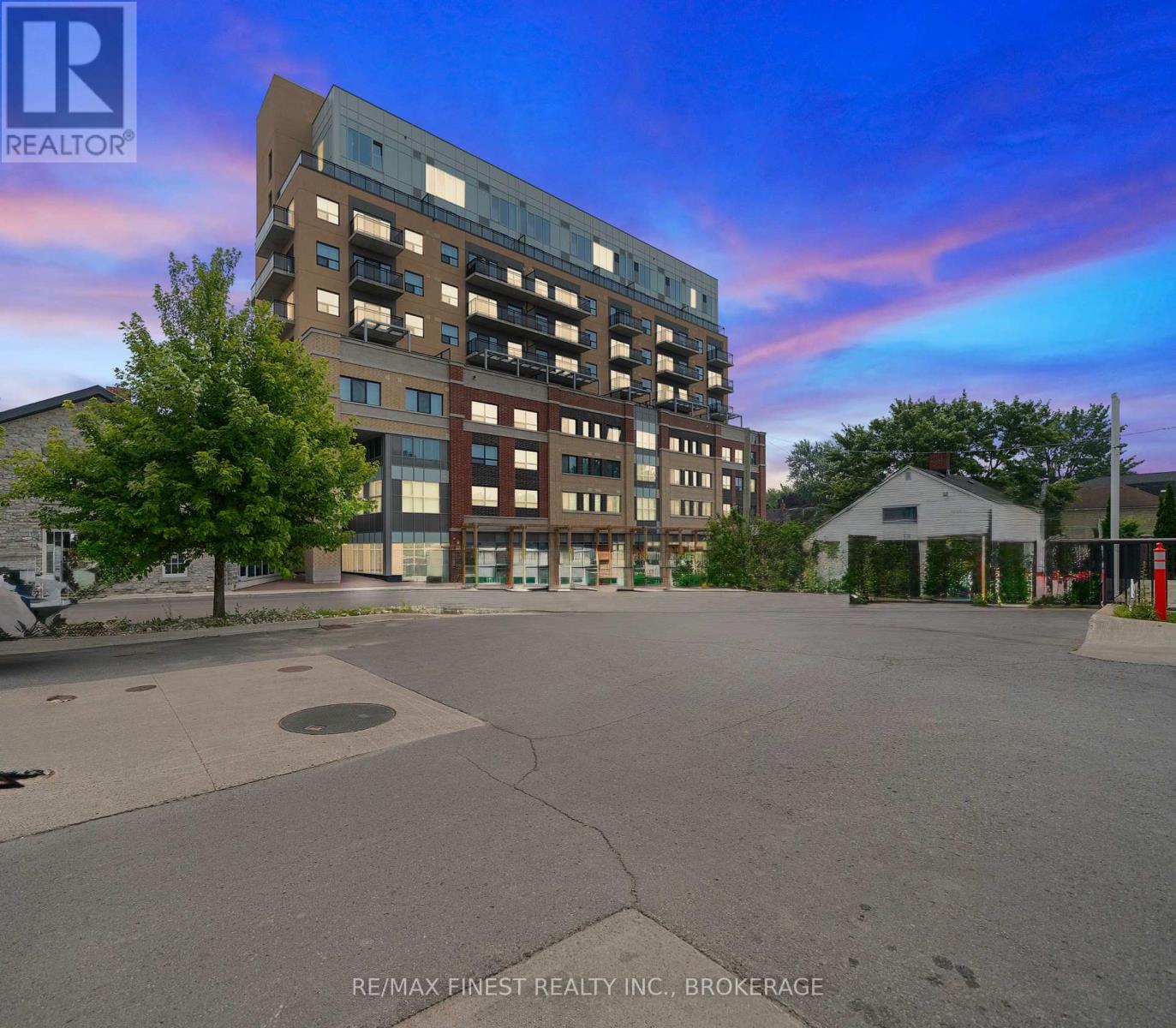 441 652 Princess St, Kingston, ON K7L 3Z9